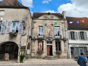 ville de Noyers-sur-Serein