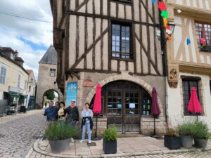 village de Noyers-sur-Serein photo de groupe