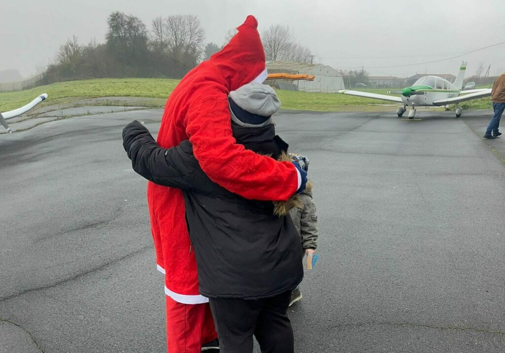 câlin avec père noël